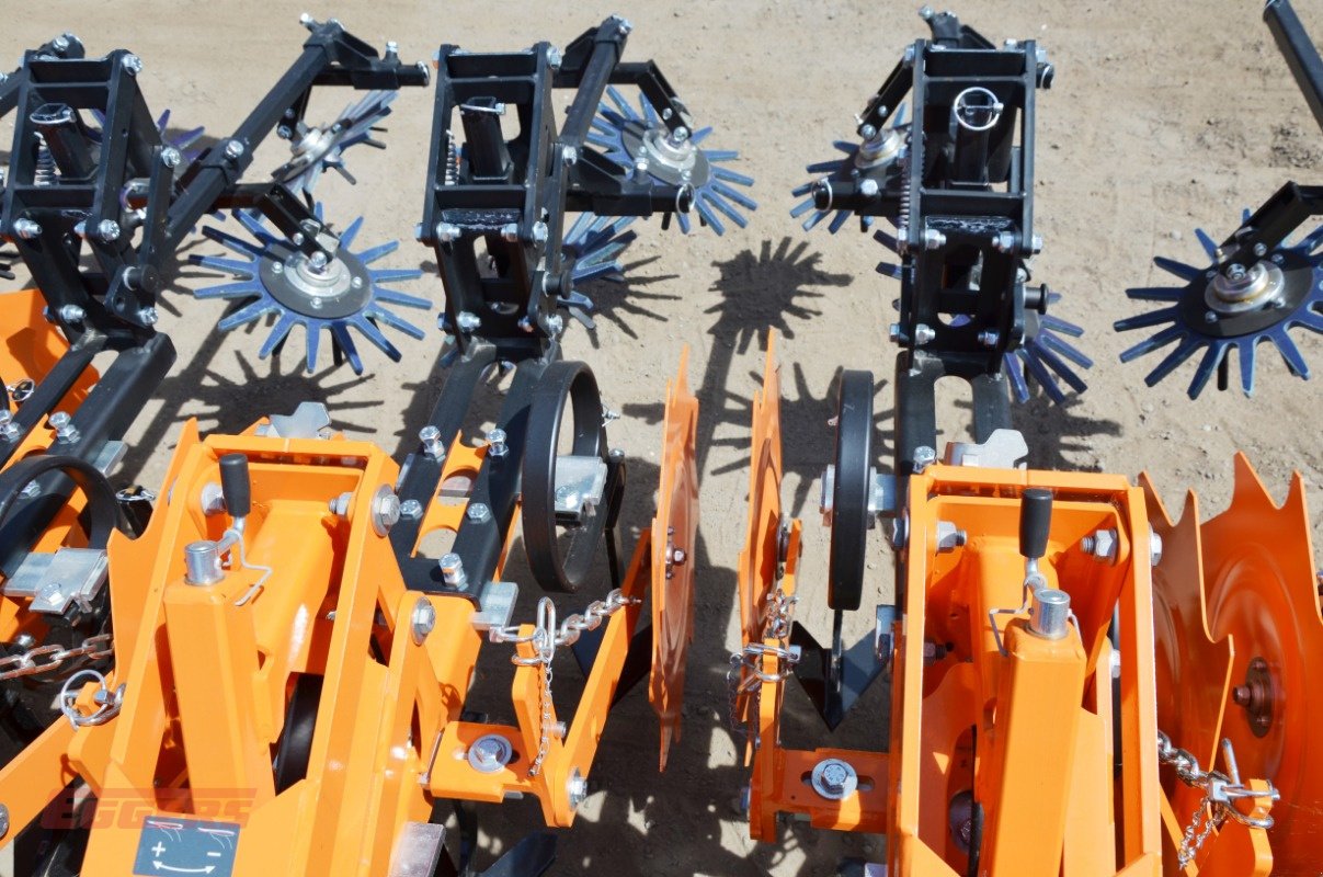 Striegeltechnik & Hacktechnik of the type Schmotzer Venterra 2K 12x50 KPP-M, Neumaschine in Suhlendorf (Picture 8)