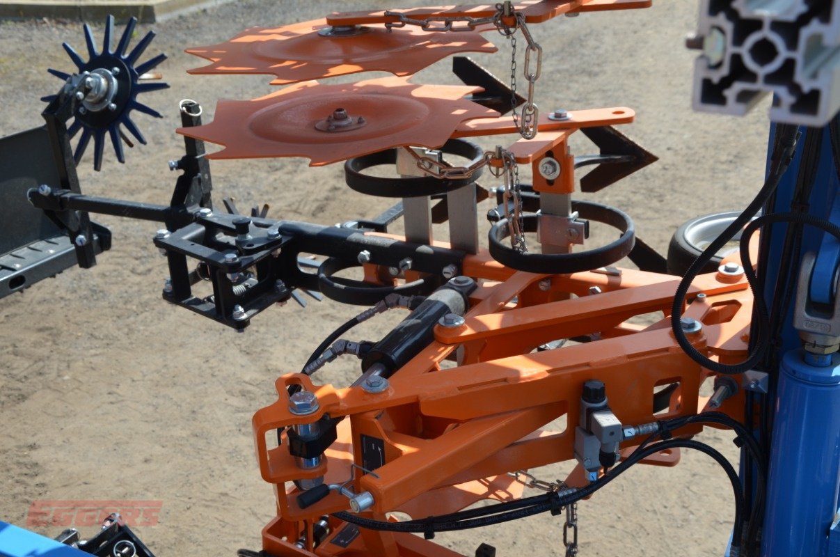 Striegeltechnik & Hacktechnik of the type Schmotzer Venterra 2K 8x75 KPP-LSC, Neumaschine in Suhlendorf (Picture 10)