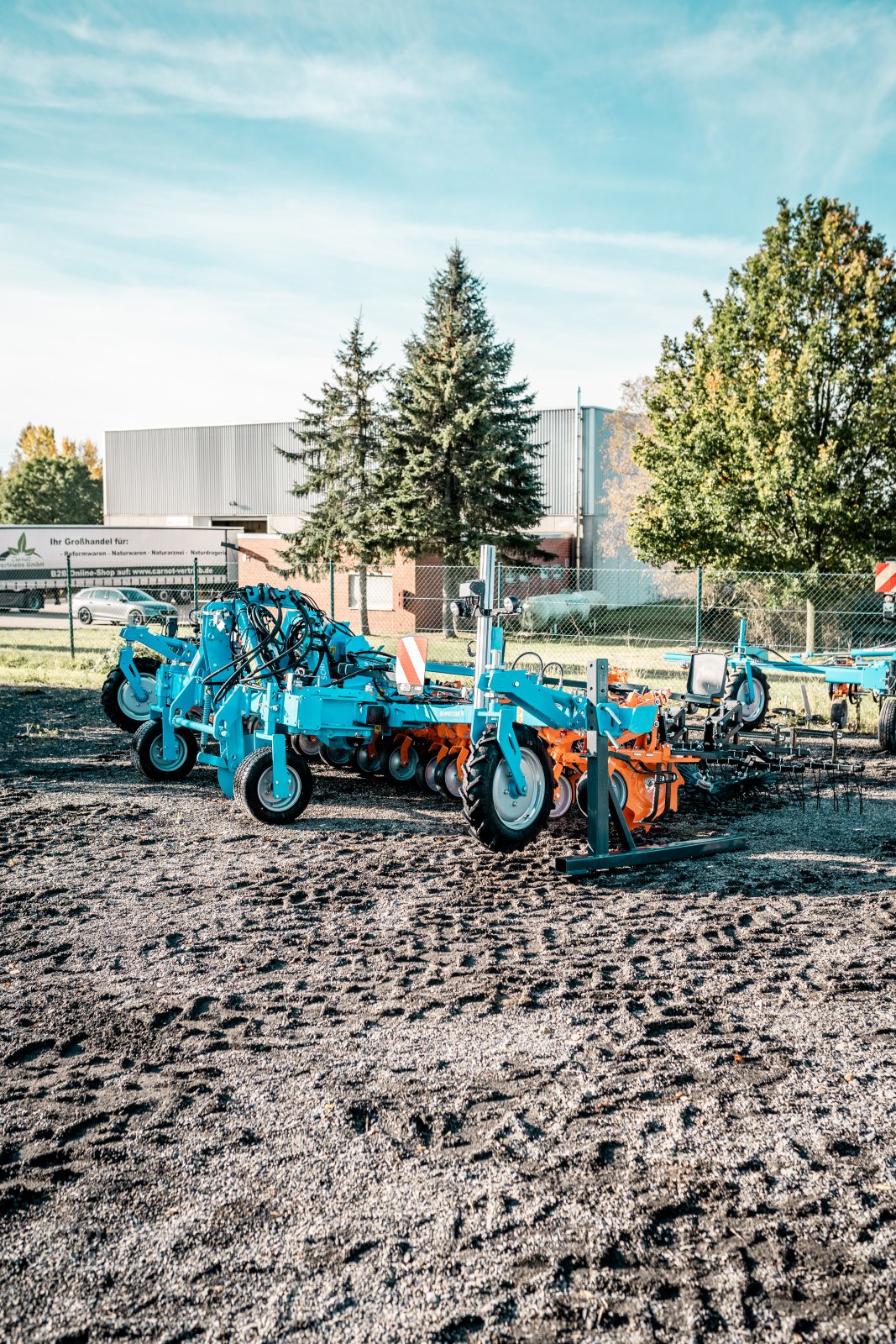Striegeltechnik & Hacktechnik des Typs Schmotzer Venterra 2K MSC H 12-45, Neumaschine in Osterfeld (Bild 1)