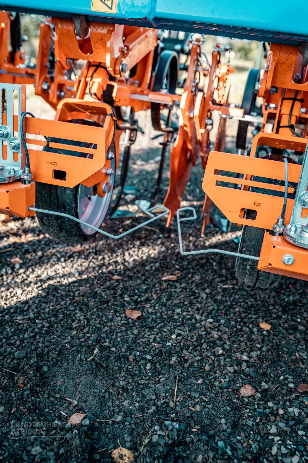 Striegeltechnik & Hacktechnik des Typs Schmotzer Venterra 2K MSC H 12-45, Neumaschine in Osterfeld (Bild 8)