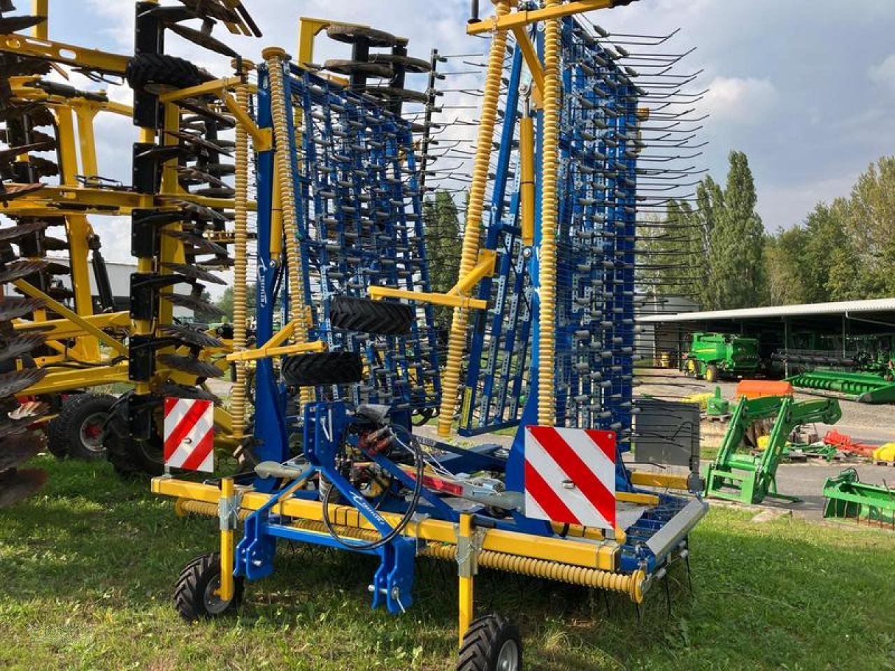 Striegeltechnik & Hacktechnik des Typs Sonstige TS1220 TREFFLER PRÄZISIONSHACKSTRI, Neumaschine in Jahnatal (Bild 1)