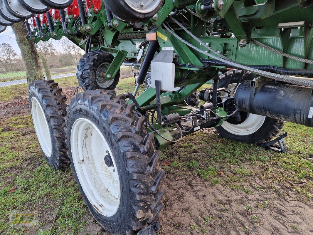 Striegeltechnik & Hacktechnik van het type Thyregod Swingking TRV-18/ 36 Reihen, Gebrauchtmaschine in Schenkenberg (Foto 8)