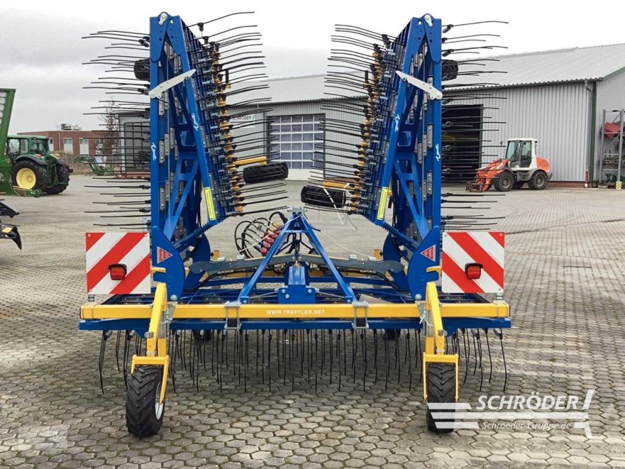 Striegeltechnik & Hacktechnik des Typs Treffler PRÄZISIONSHACKSTRIEGEL TS 920, Neumaschine in Norden (Bild 3)