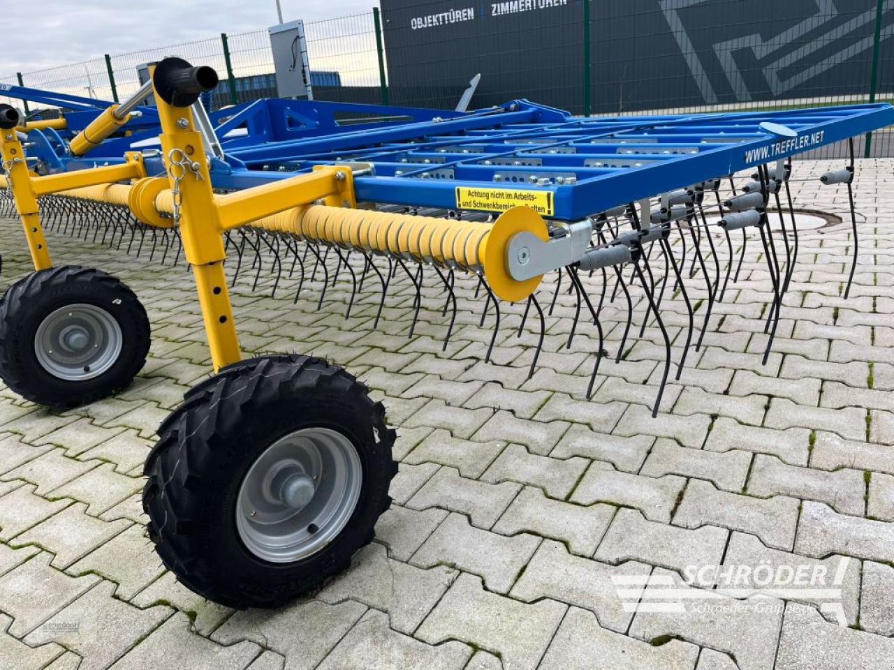 Striegeltechnik & Hacktechnik a típus Treffler PRÄZISIONSHACKSTRIEGEL TS 920, Neumaschine ekkor: Scharrel (Kép 2)