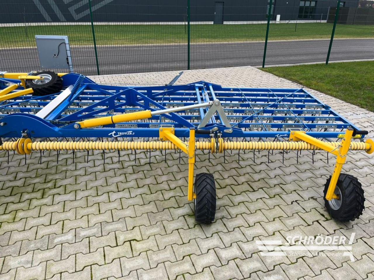 Striegeltechnik & Hacktechnik a típus Treffler PRÄZISIONSHACKSTRIEGEL TS 920, Neumaschine ekkor: Scharrel (Kép 3)