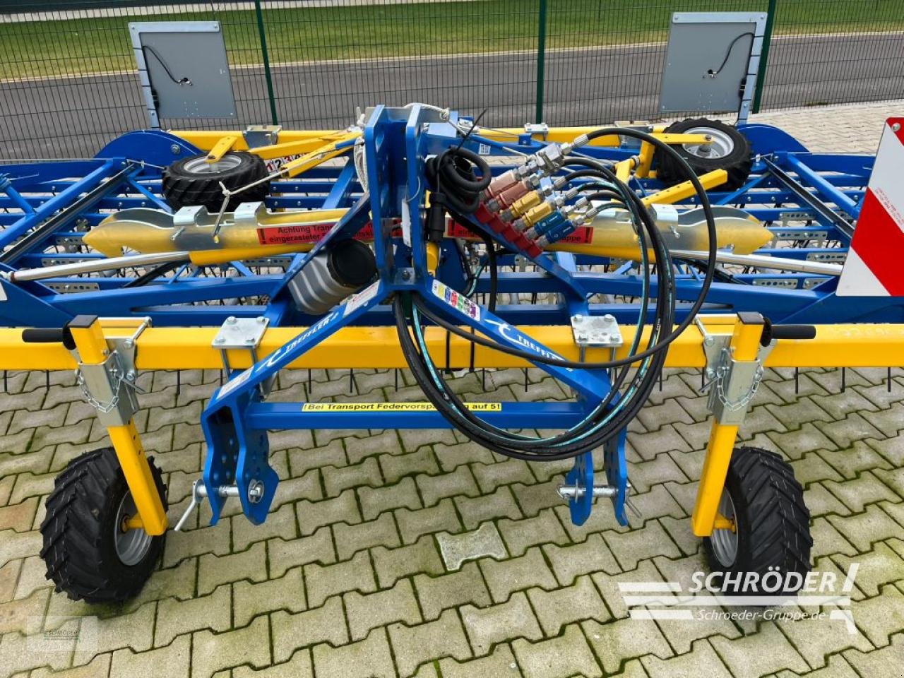 Striegeltechnik & Hacktechnik a típus Treffler PRÄZISIONSHACKSTRIEGEL TS 920, Neumaschine ekkor: Scharrel (Kép 4)