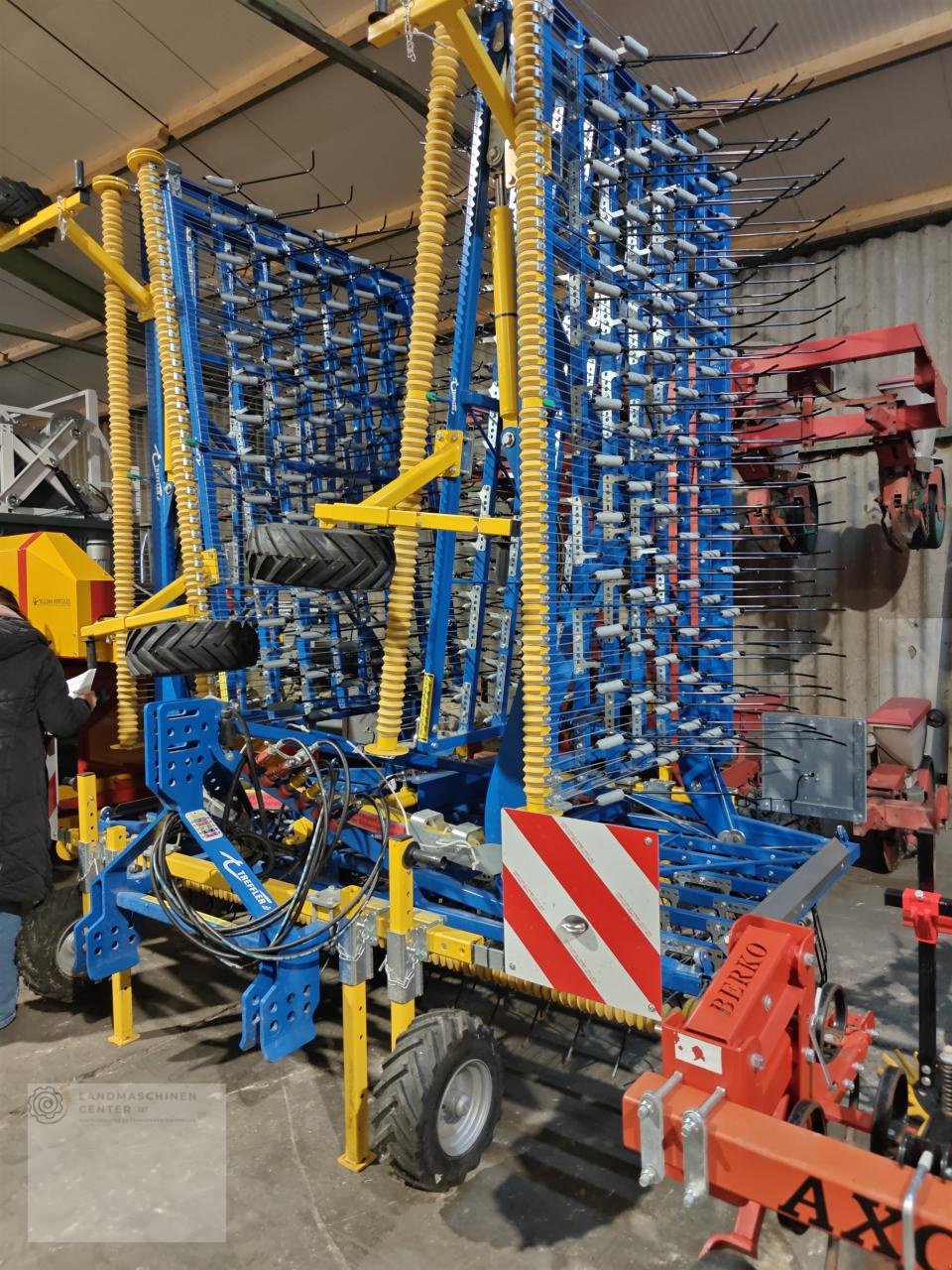 Striegeltechnik & Hacktechnik Türe ait Treffler TS 1220 5-teilig, Neumaschine içinde Wöhrden (resim 4)