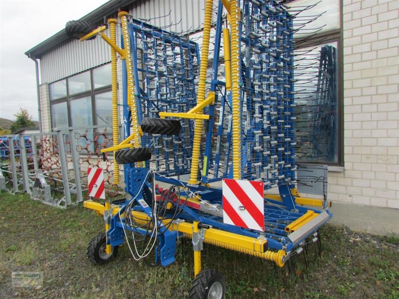 Striegeltechnik & Hacktechnik of the type Treffler TS 1220 5-teilig, Neumaschine in Bad Wildungen - Wega (Picture 1)