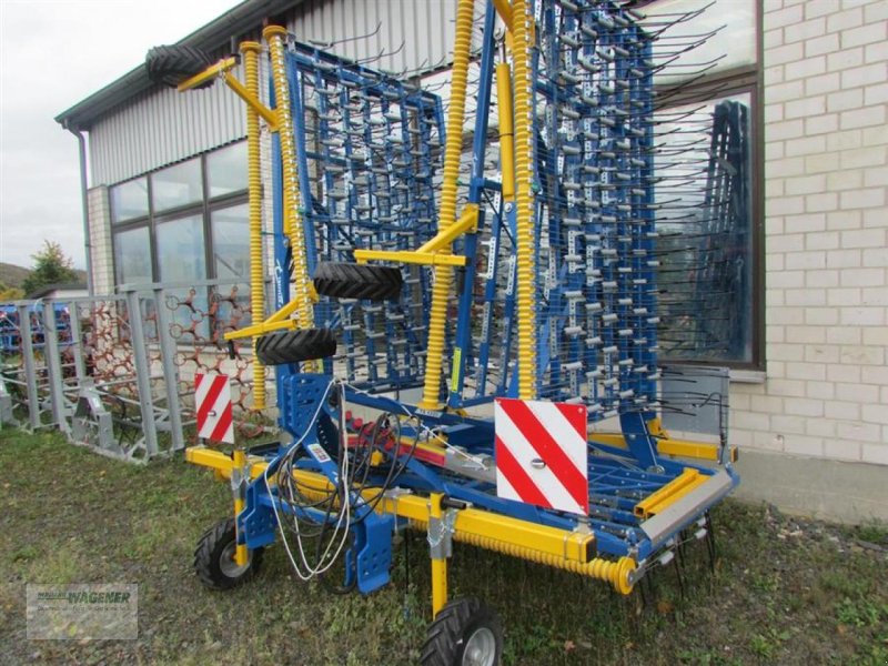 Striegeltechnik & Hacktechnik des Typs Treffler TS 1220 5-teilig, Neumaschine in Bad Wildungen - Wega (Bild 1)