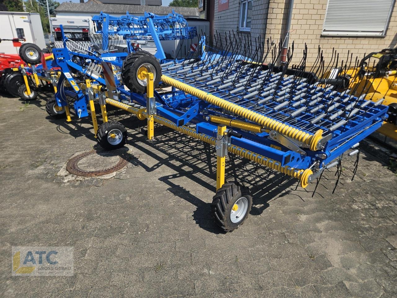 Striegeltechnik & Hacktechnik typu Treffler TS 1220 M3 elektrohydr., Neumaschine w Groß-Gerau (Zdjęcie 2)