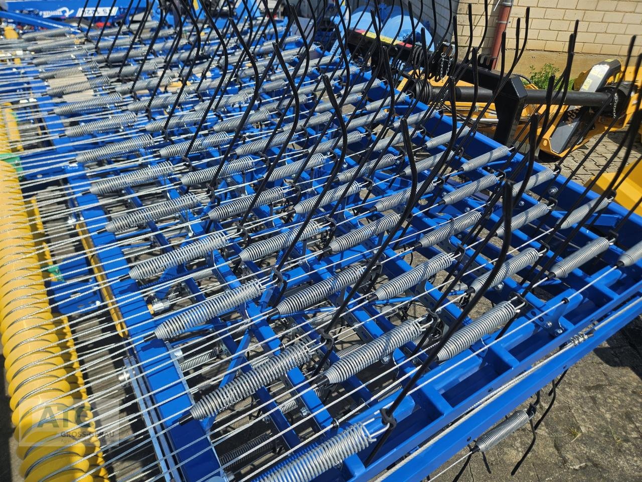 Striegeltechnik & Hacktechnik typu Treffler TS 1220 M3 elektrohydr., Neumaschine w Groß-Gerau (Zdjęcie 3)