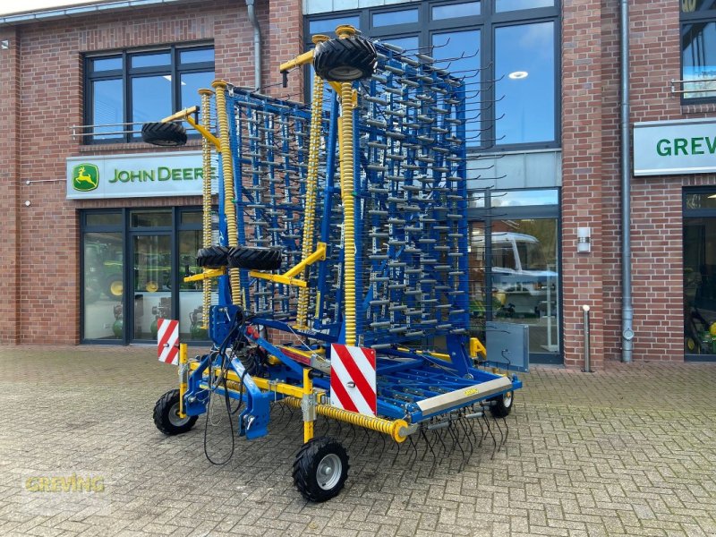 Striegeltechnik & Hacktechnik des Typs Treffler TS 1220, Neumaschine in Ahaus (Bild 1)