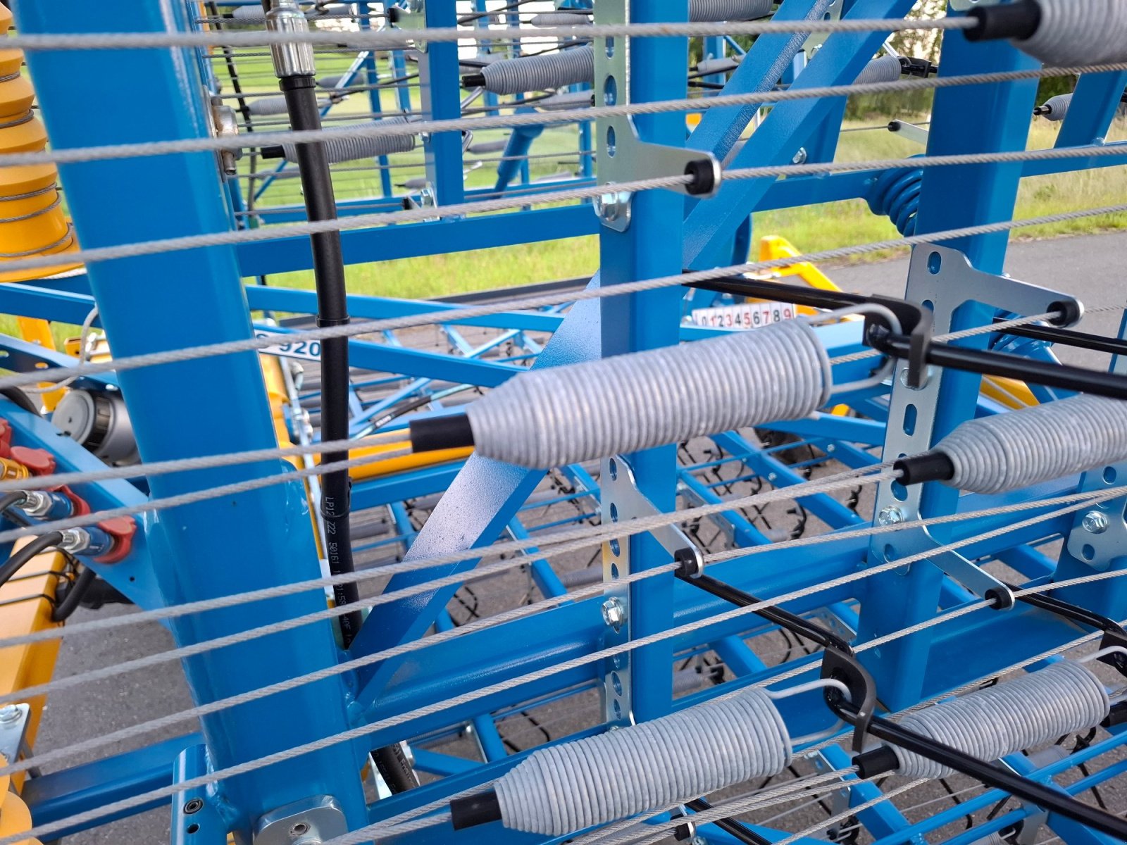 Striegeltechnik & Hacktechnik des Typs Treffler TS 920 M3 5N, Neumaschine in Fuchsmühl (Bild 4)