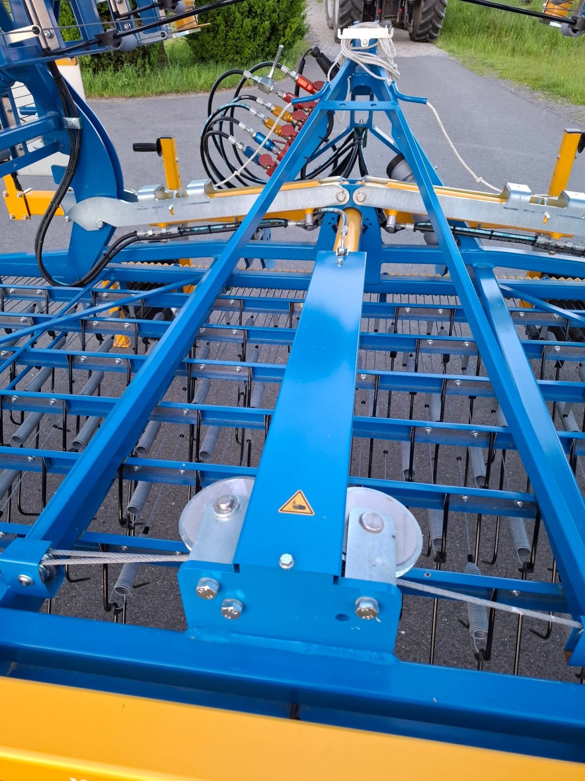 Striegeltechnik & Hacktechnik des Typs Treffler TS 920 M3 5N, Neumaschine in Fuchsmühl (Bild 7)