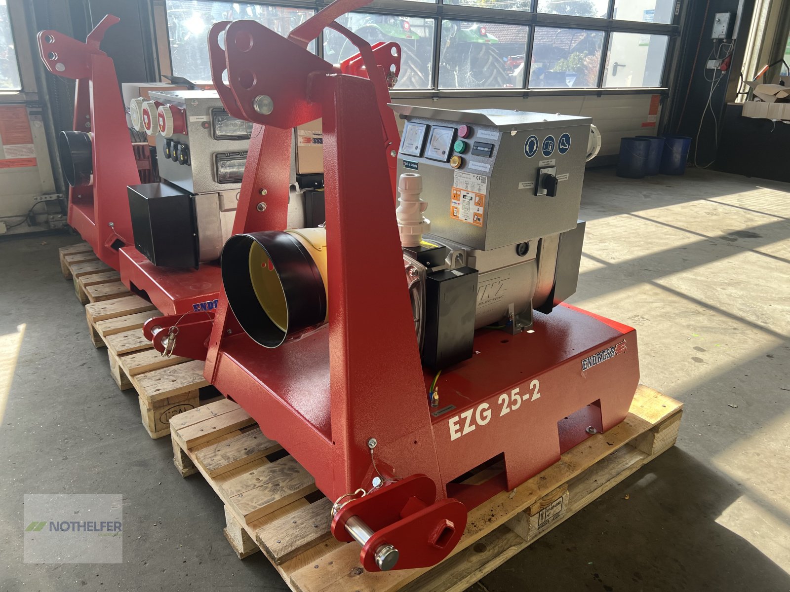 Stromaggregat des Typs Endress EZG 25/2 II/TN-S, Neumaschine in Pforzen (Bild 4)