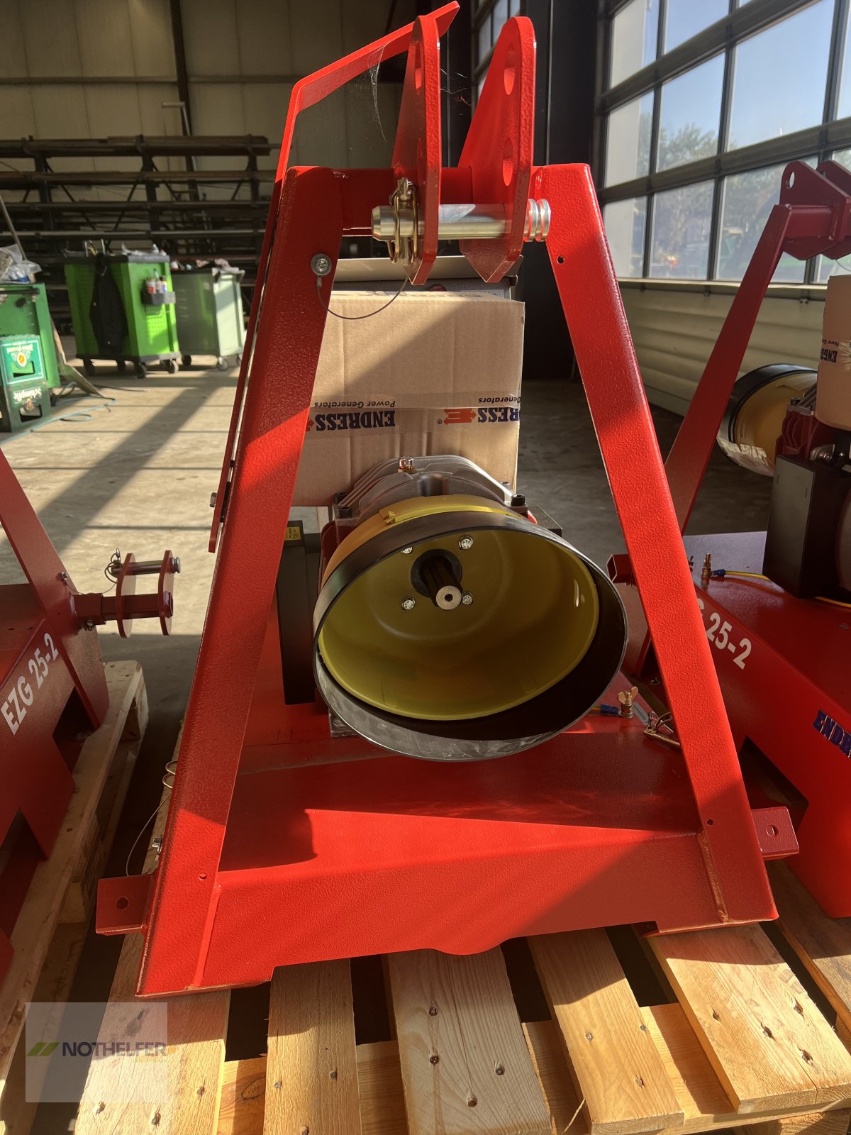 Stromaggregat des Typs Endress EZG 25/2 II/TN-S, Neumaschine in Pforzen (Bild 10)