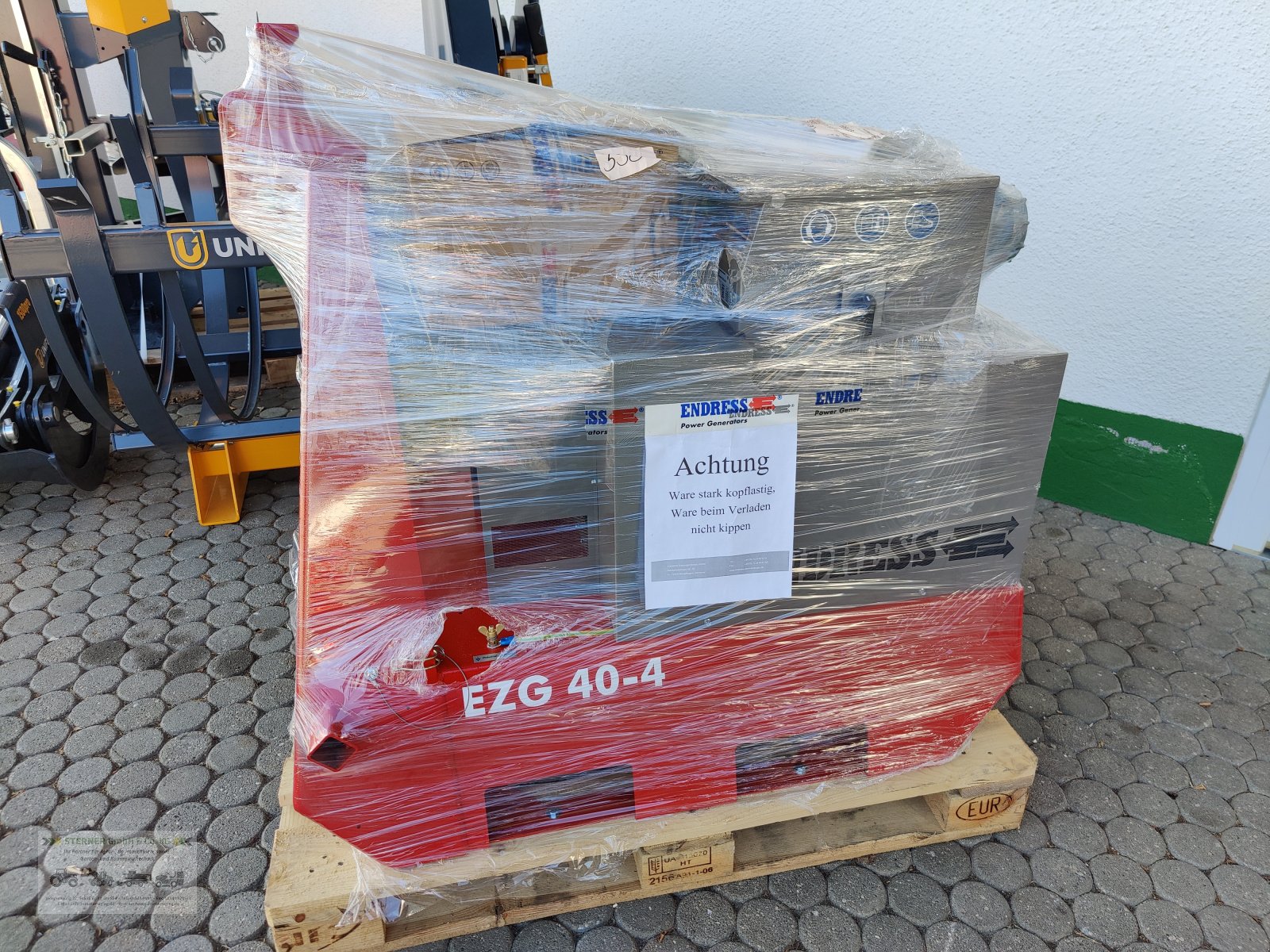 Stromaggregat des Typs Endress EZG 40/4 II/TN-S, Neumaschine in Eging am See (Bild 5)