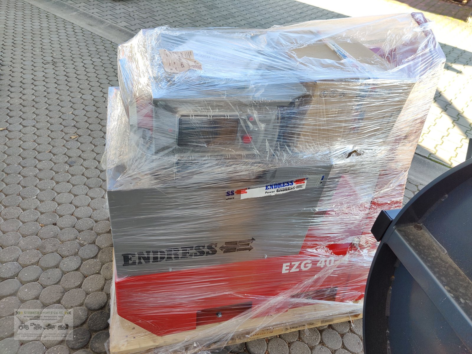 Stromaggregat des Typs Endress EZG 40/4 II/TN-S, Neumaschine in Eging am See (Bild 7)