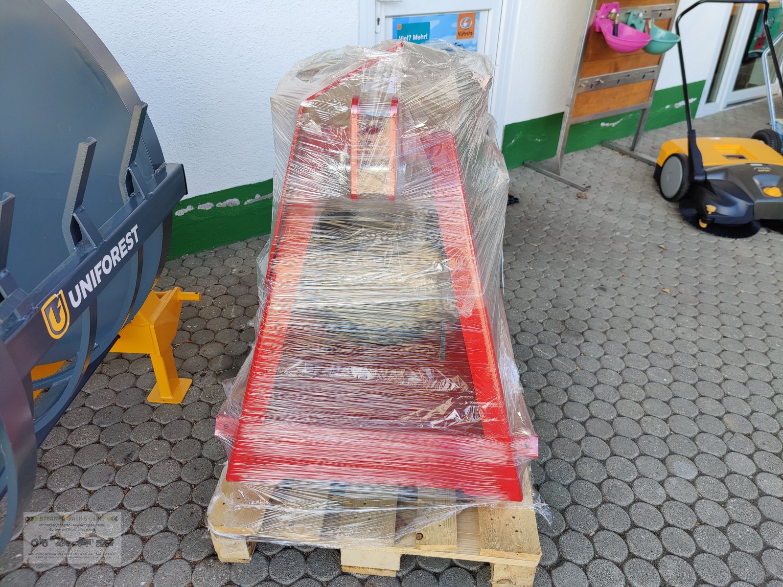 Stromaggregat des Typs Endress EZG 40/4 II/TN-S, Neumaschine in Eging am See (Bild 8)