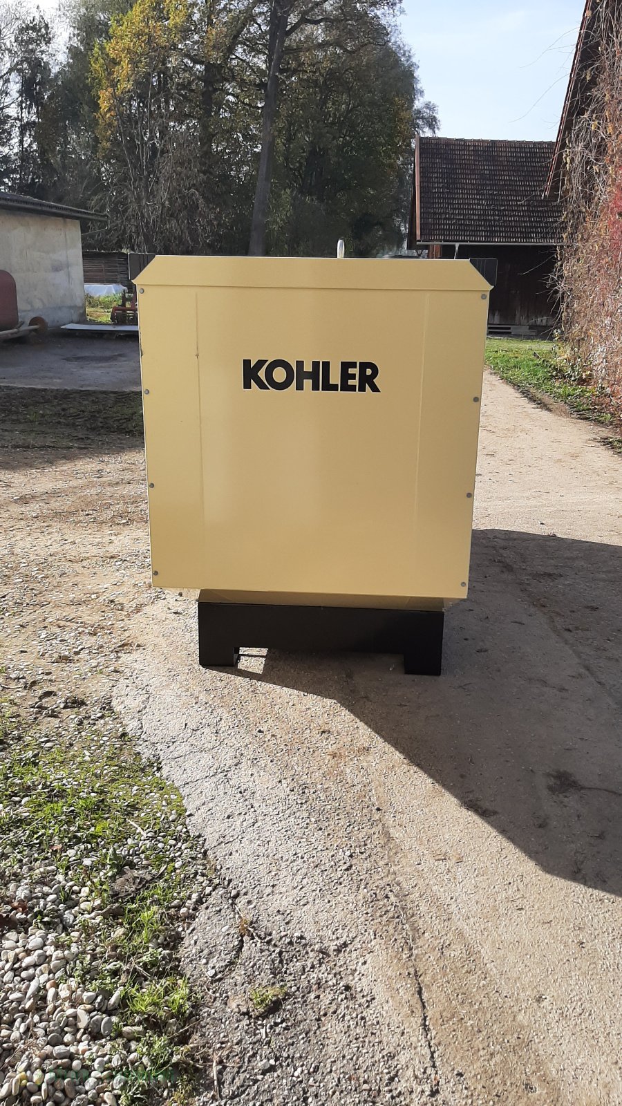 Stromaggregat des Typs SDMO J165, Neumaschine in Pocking (Bild 2)