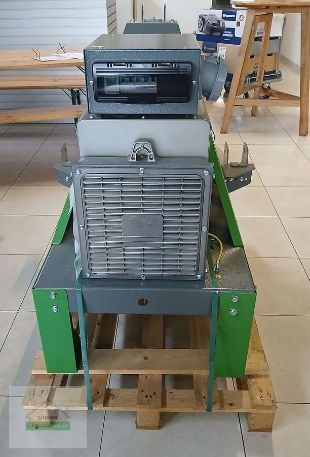 Stromaggregat des Typs Sonstige ZAPFWELLEN GENERATOR 42kVA, Neumaschine in Feldbach (Bild 3)