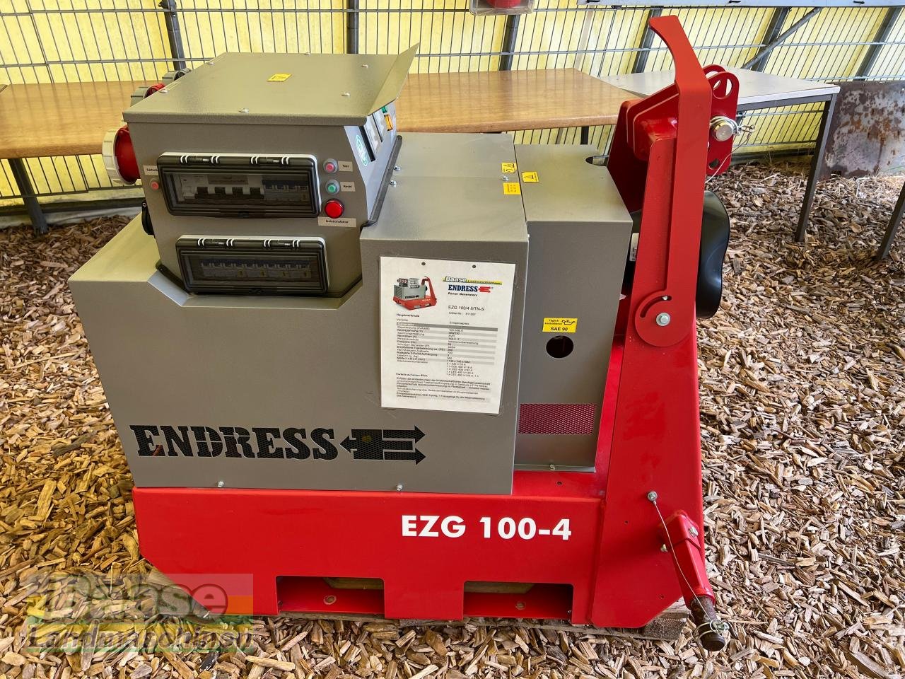 Stromerzeuger des Typs Endress EZG 100/4 II/TN-S Zapfwellengenerator, Neumaschine in Holthof (Bild 4)