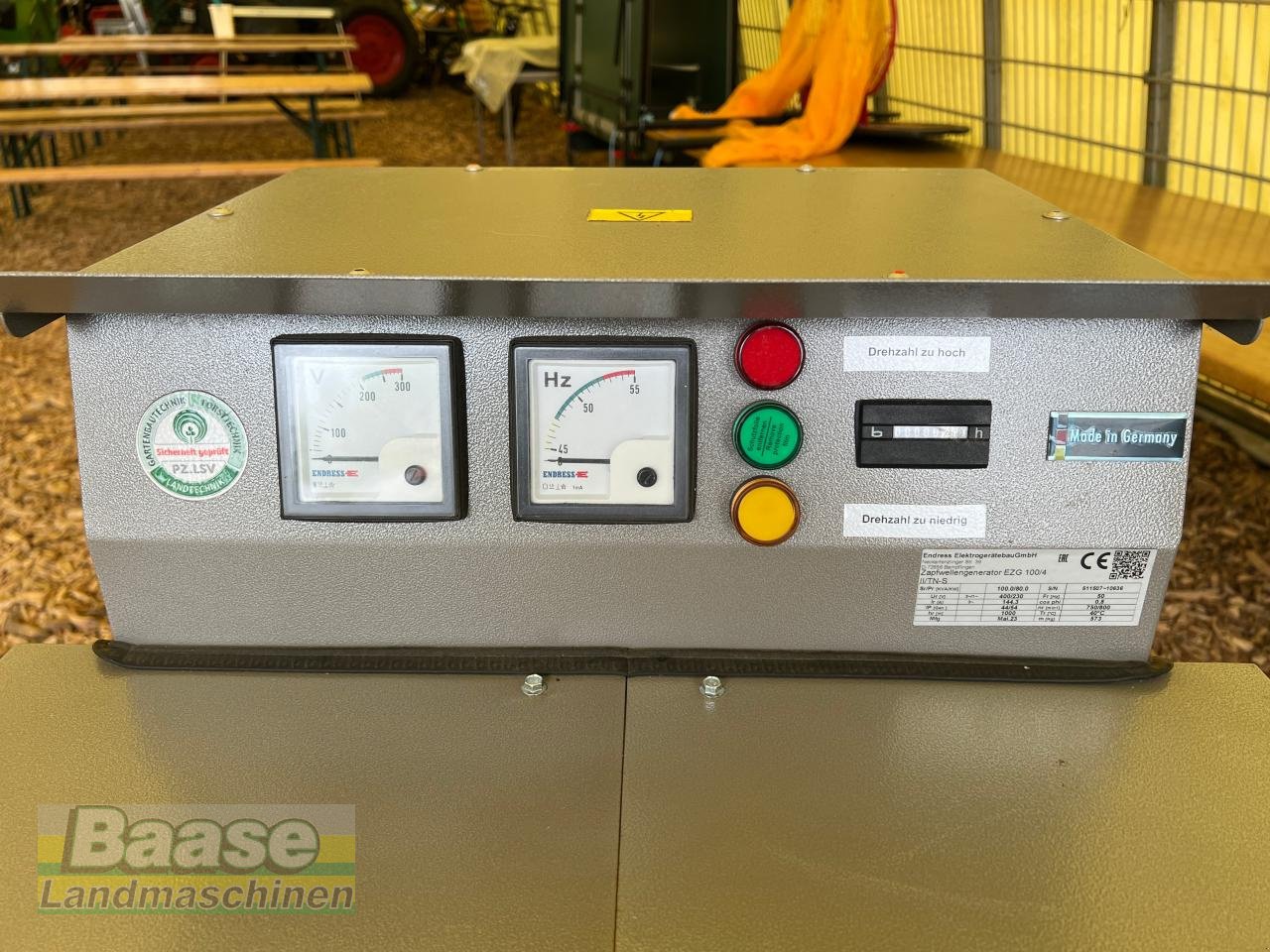 Stromerzeuger des Typs Endress EZG 100/4 II/TN-S Zapfwellengenerator, Neumaschine in Holthof (Bild 10)