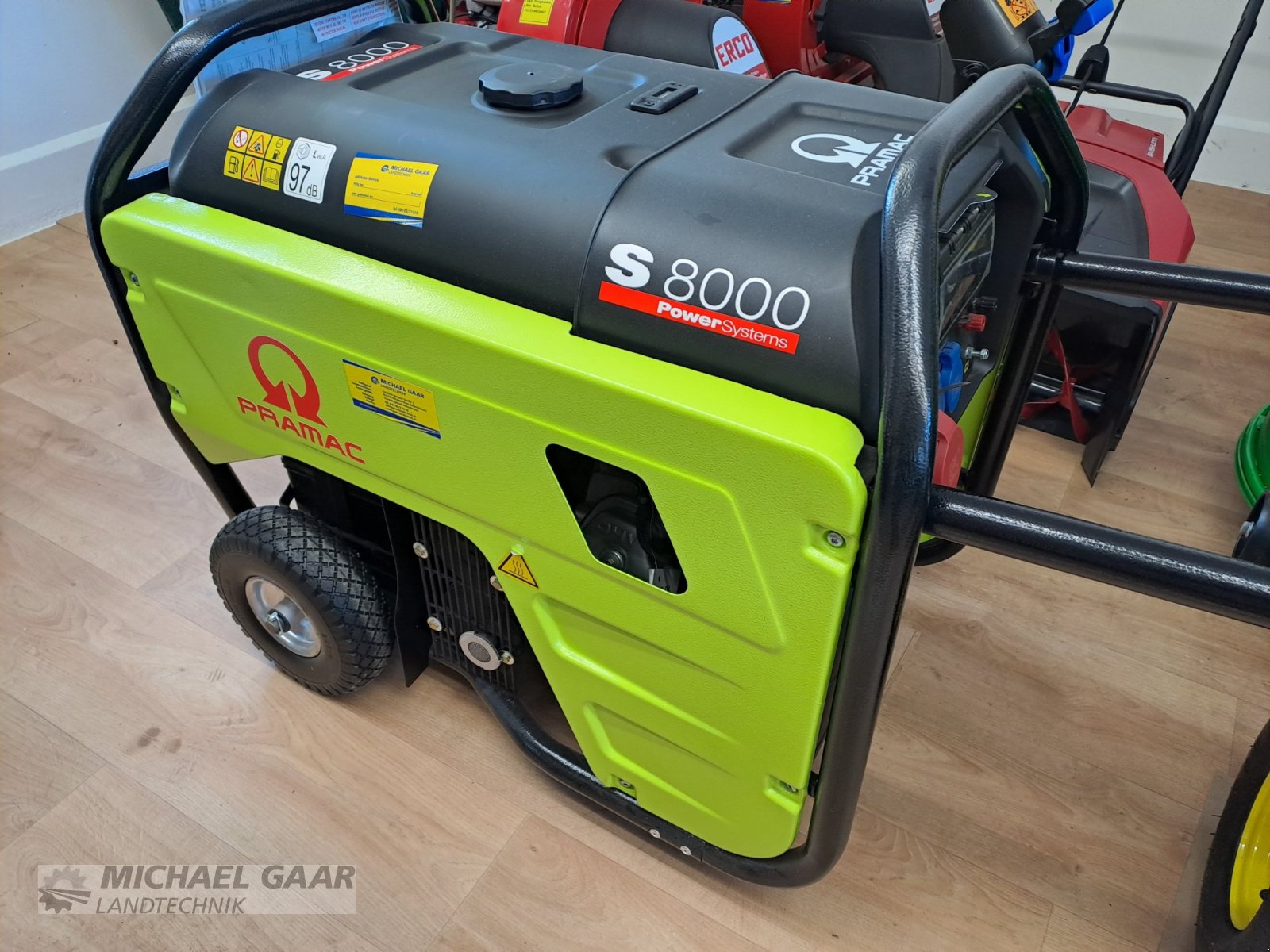 Stromerzeuger tipa Pramac S 8000, Neumaschine u Höhenkirchen-Siegertsbrunn (Slika 1)