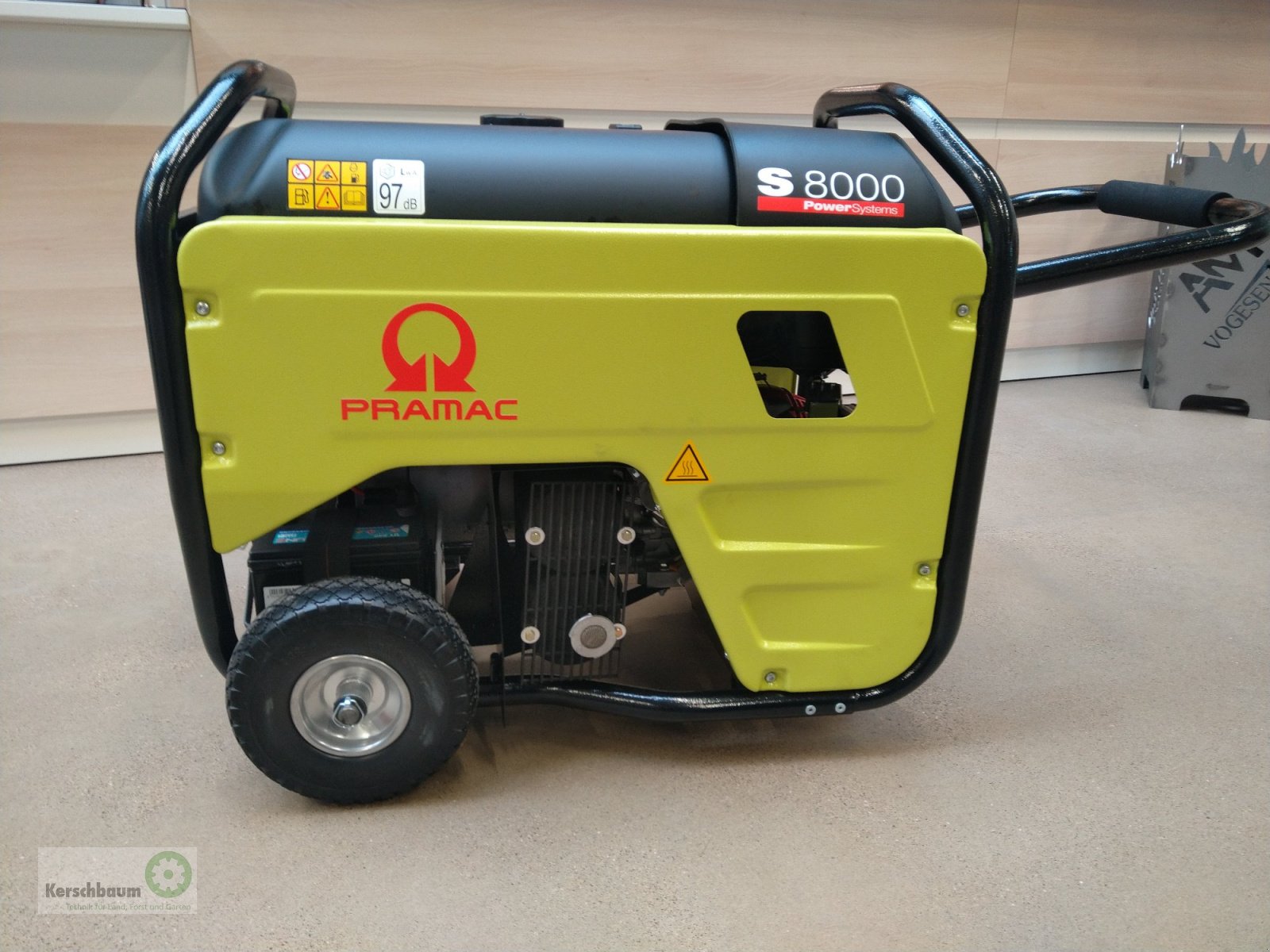 Stromerzeuger του τύπου Pramac S8000 AVR E-Start Stromerzeuger, Neumaschine σε Adelsdorf (Φωτογραφία 1)