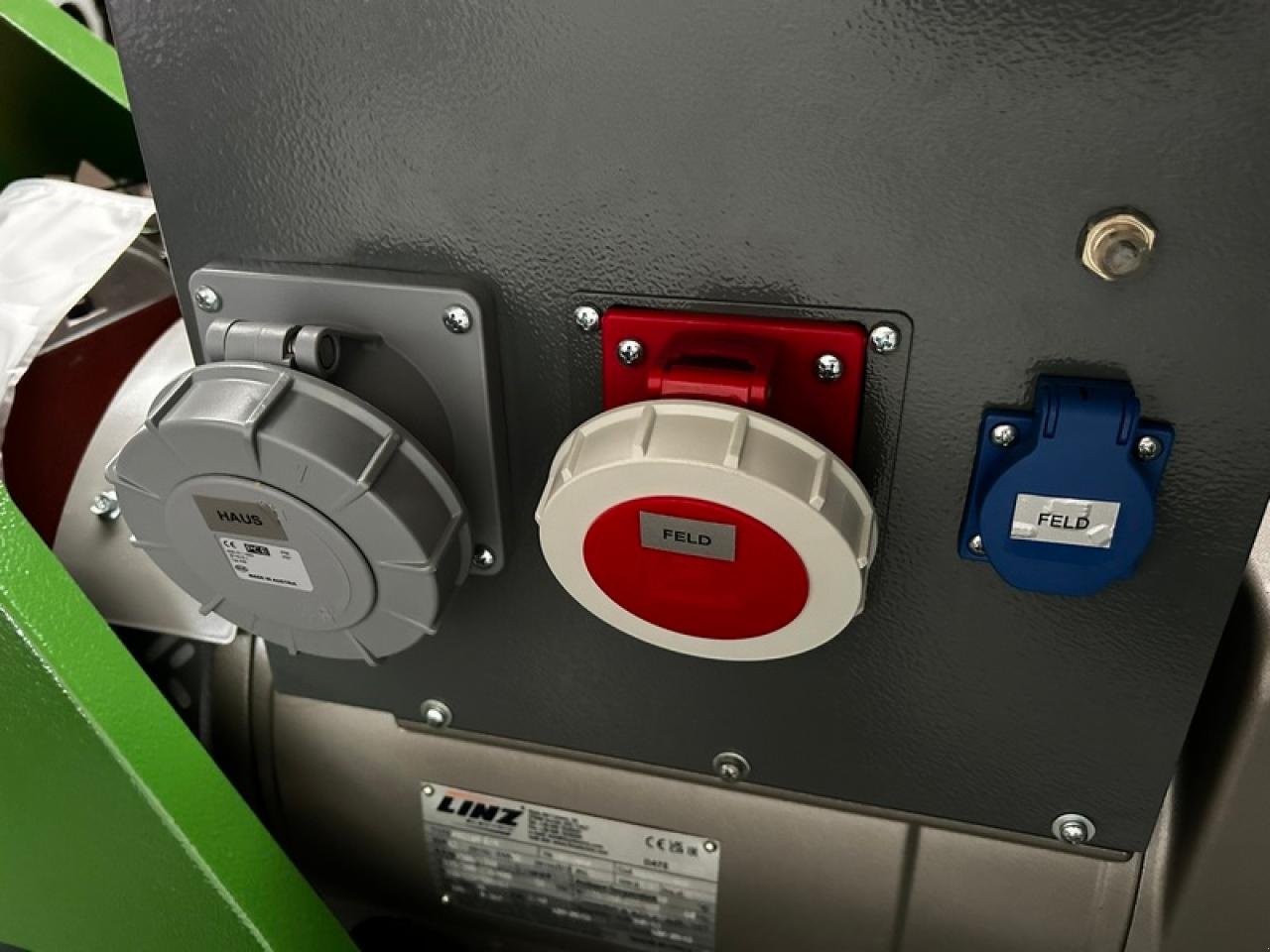 Stromerzeuger des Typs Sonstige CFS EY-42 ZAPFWELLENGENERATOR, Neumaschine in Drebber (Bild 2)