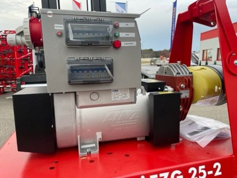 Stromgenerator of the type Endress EZG 25/2, Neumaschine in Starrein (Picture 6)