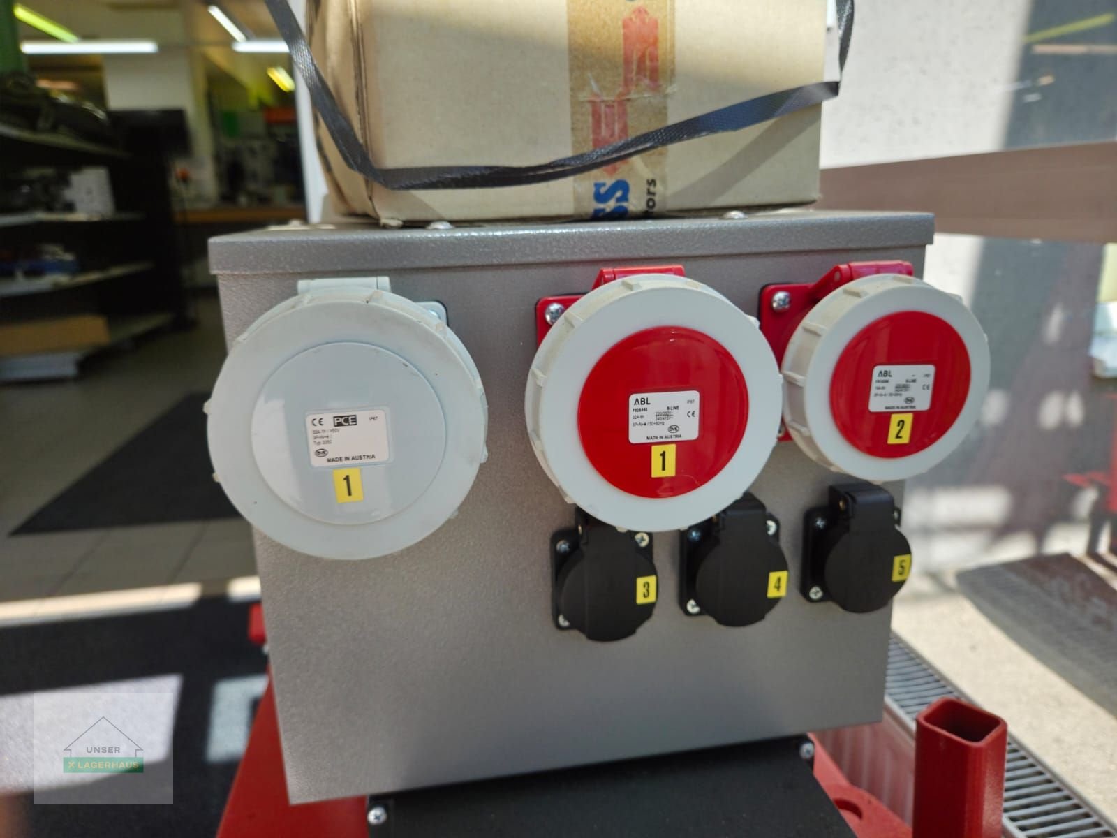 Stromgenerator Türe ait Endress EZG 25, Neumaschine içinde Schlitters (resim 6)