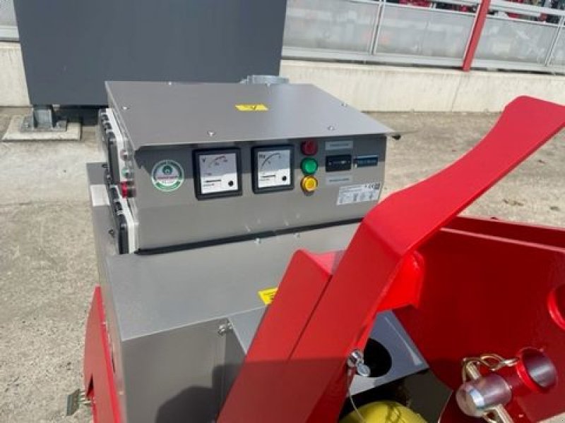 Stromgenerator of the type Endress EZG 40/4, Neumaschine in Starrein (Picture 5)