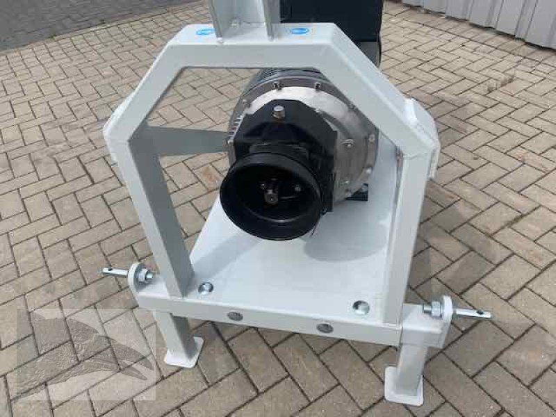 Stromgenerator типа Ferbo Notstromaggregat 75 KVA 50 Hz 400 Volt, Neumaschine в Südheide (Фотография 2)