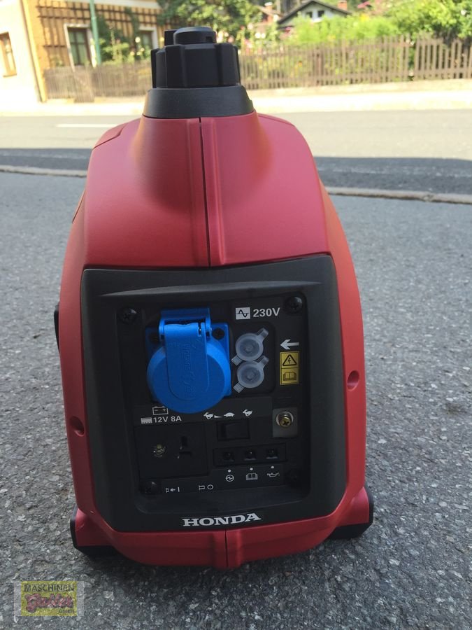 Stromgenerator of the type Honda EU 10i, Neumaschine in Kötschach (Picture 4)