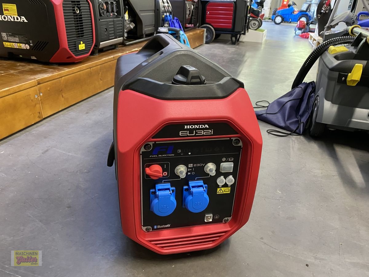 Stromgenerator of the type Honda EU 32 i, Neumaschine in Kötschach (Picture 10)