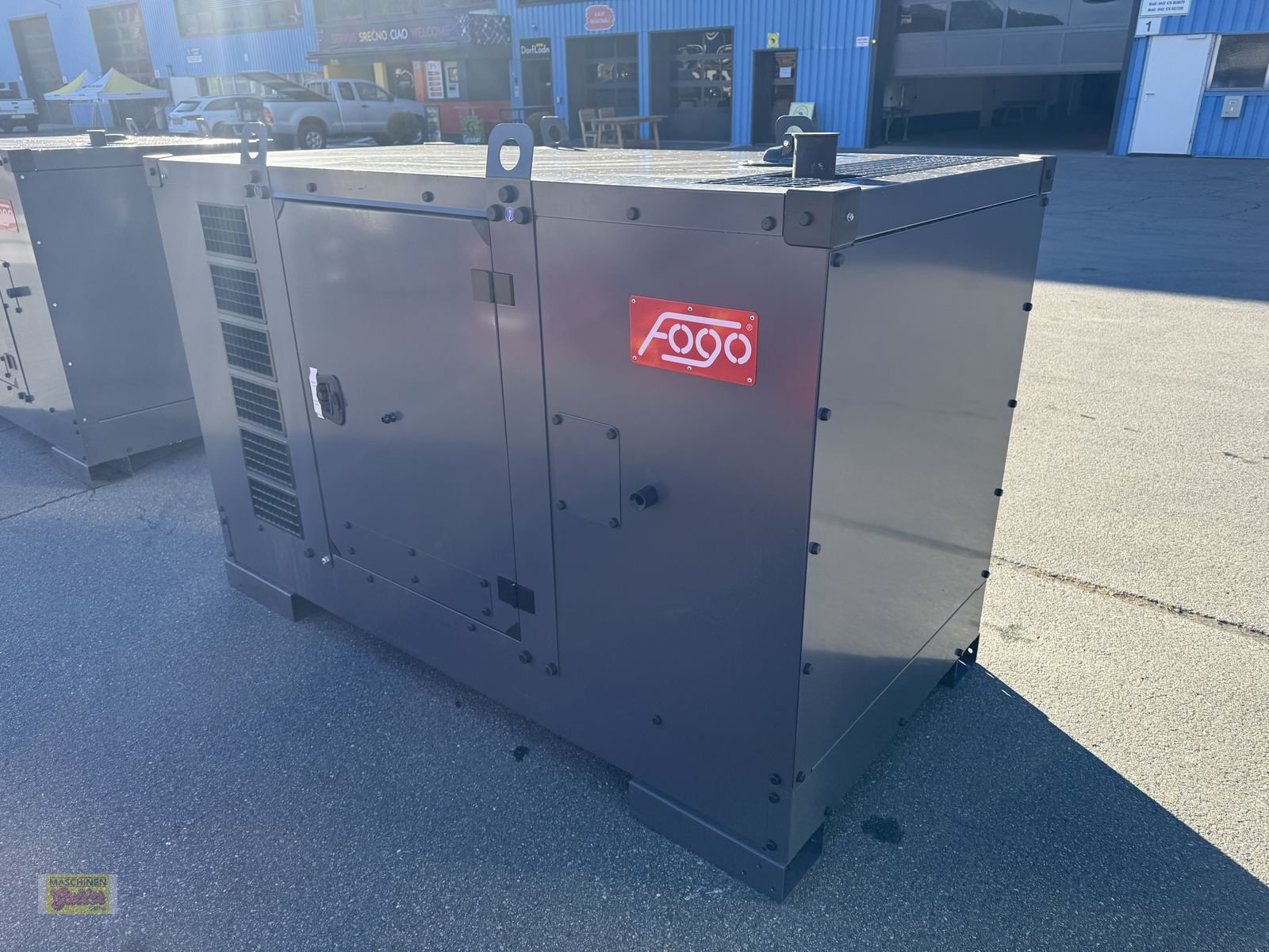 Stromgenerator of the type Iveco FD 60 I-ST, Neumaschine in Kötschach (Picture 9)