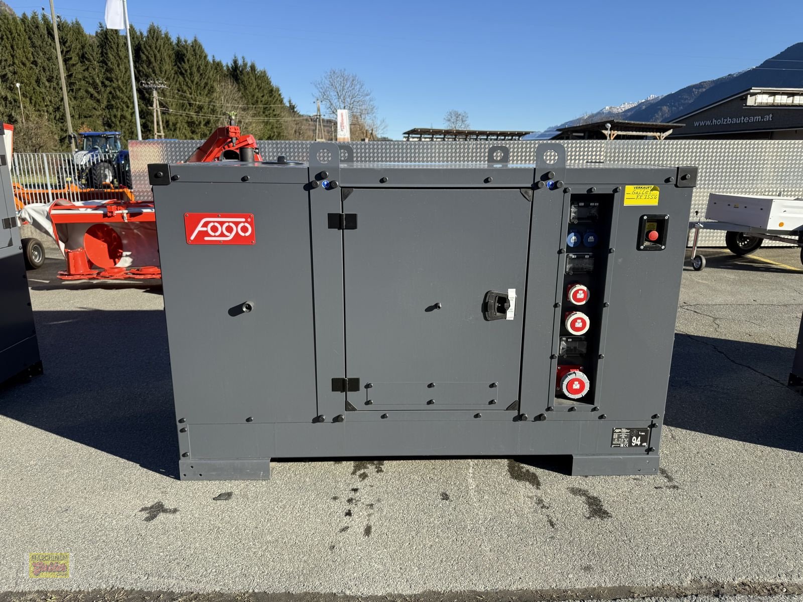 Stromgenerator of the type Iveco FD 60 I-ST, Neumaschine in Kötschach (Picture 2)