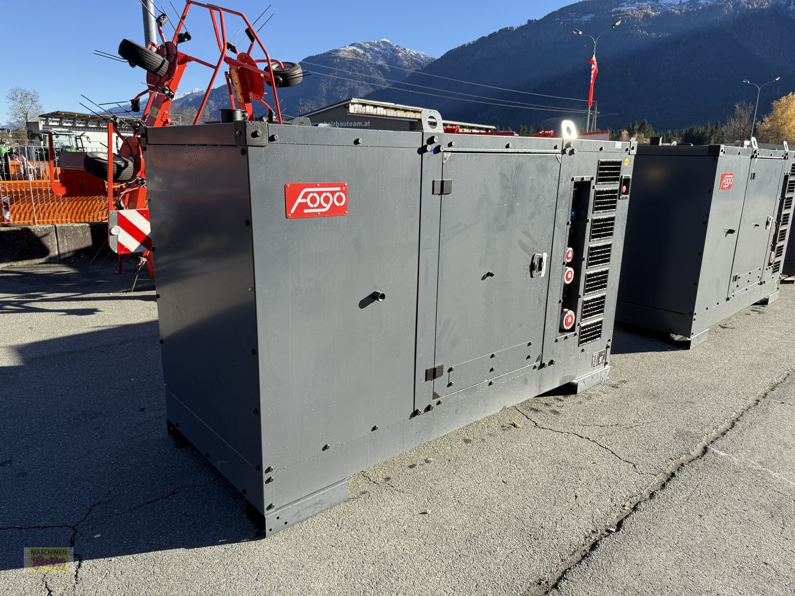 Stromgenerator of the type Iveco FOGO FD 125 I-ST mit Steckdosenpaket, Neumaschine in Kötschach (Picture 1)