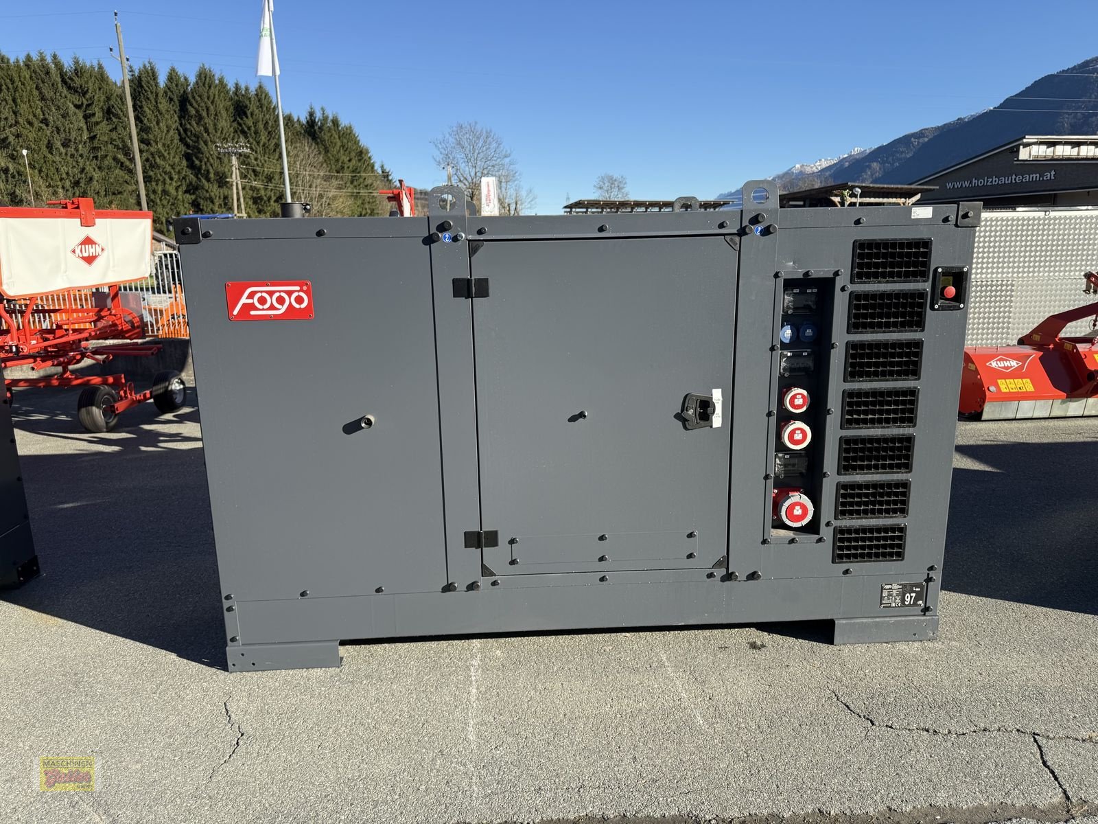 Stromgenerator of the type Iveco FOGO FD 80 I-ST mit Steckdosenpaket, Neumaschine in Kötschach (Picture 2)