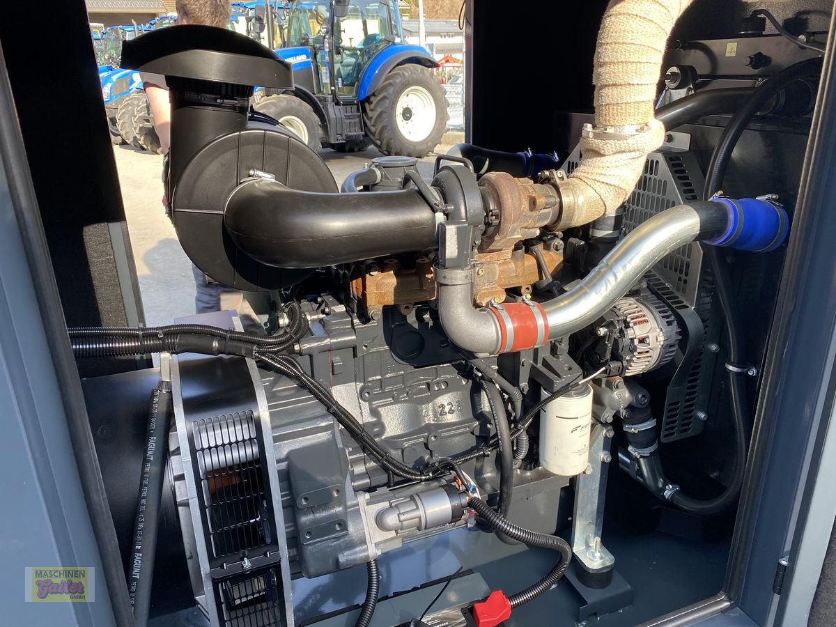 Stromgenerator of the type Iveco FOGO MG-Power 125 KVA, Neumaschine in Kötschach (Picture 10)