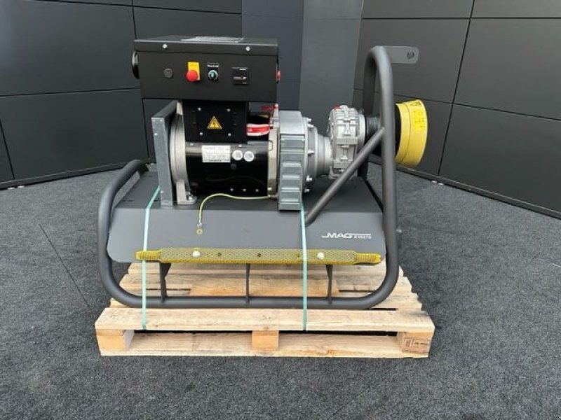 Stromgenerator typu MAG Zapfwellen Notstromaggregat 27kVA, Neumaschine v Tamsweg (Obrázek 11)