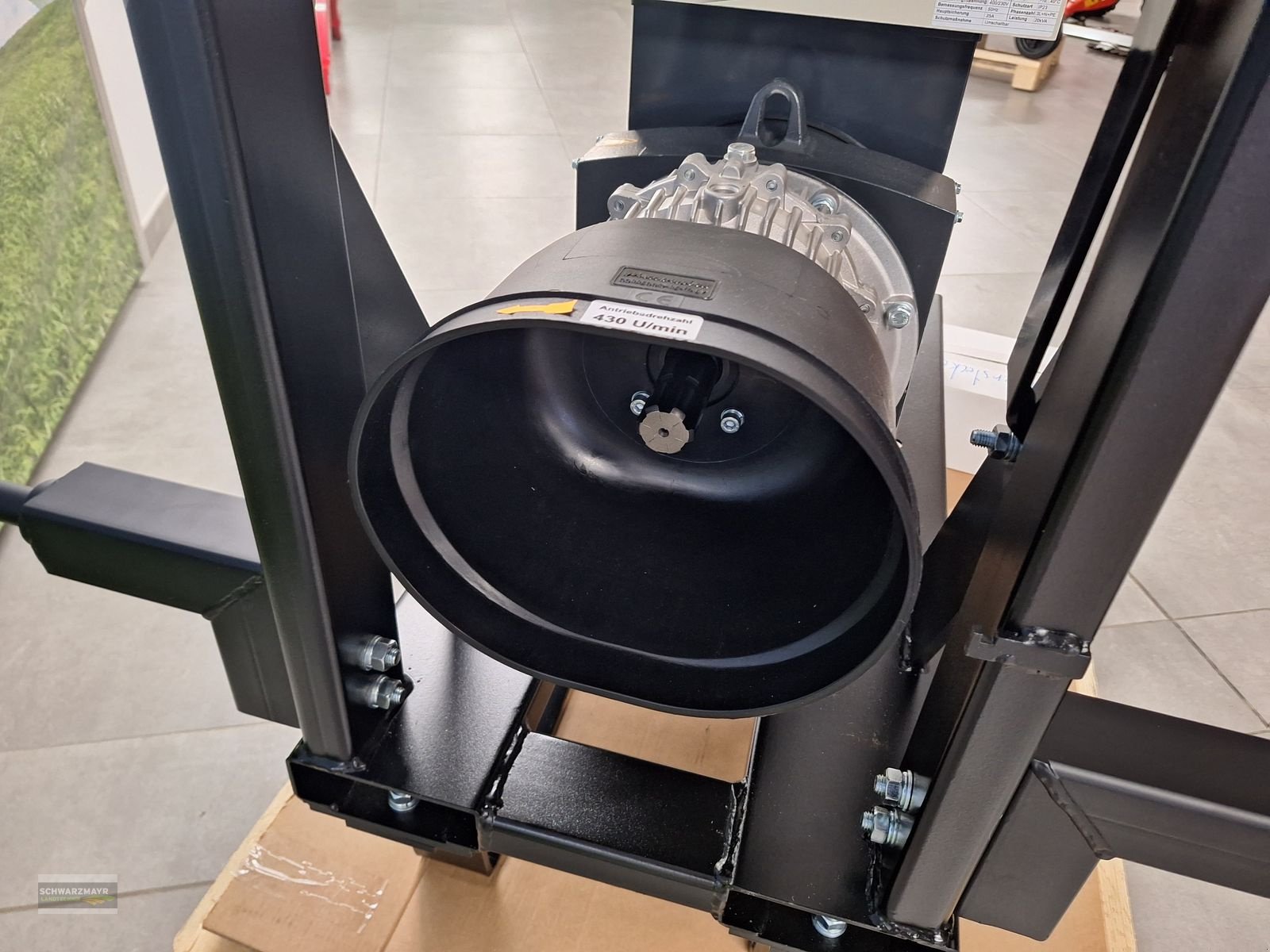 Stromgenerator of the type Moll ZGN-28/20, Neumaschine in Aurolzmünster (Picture 9)