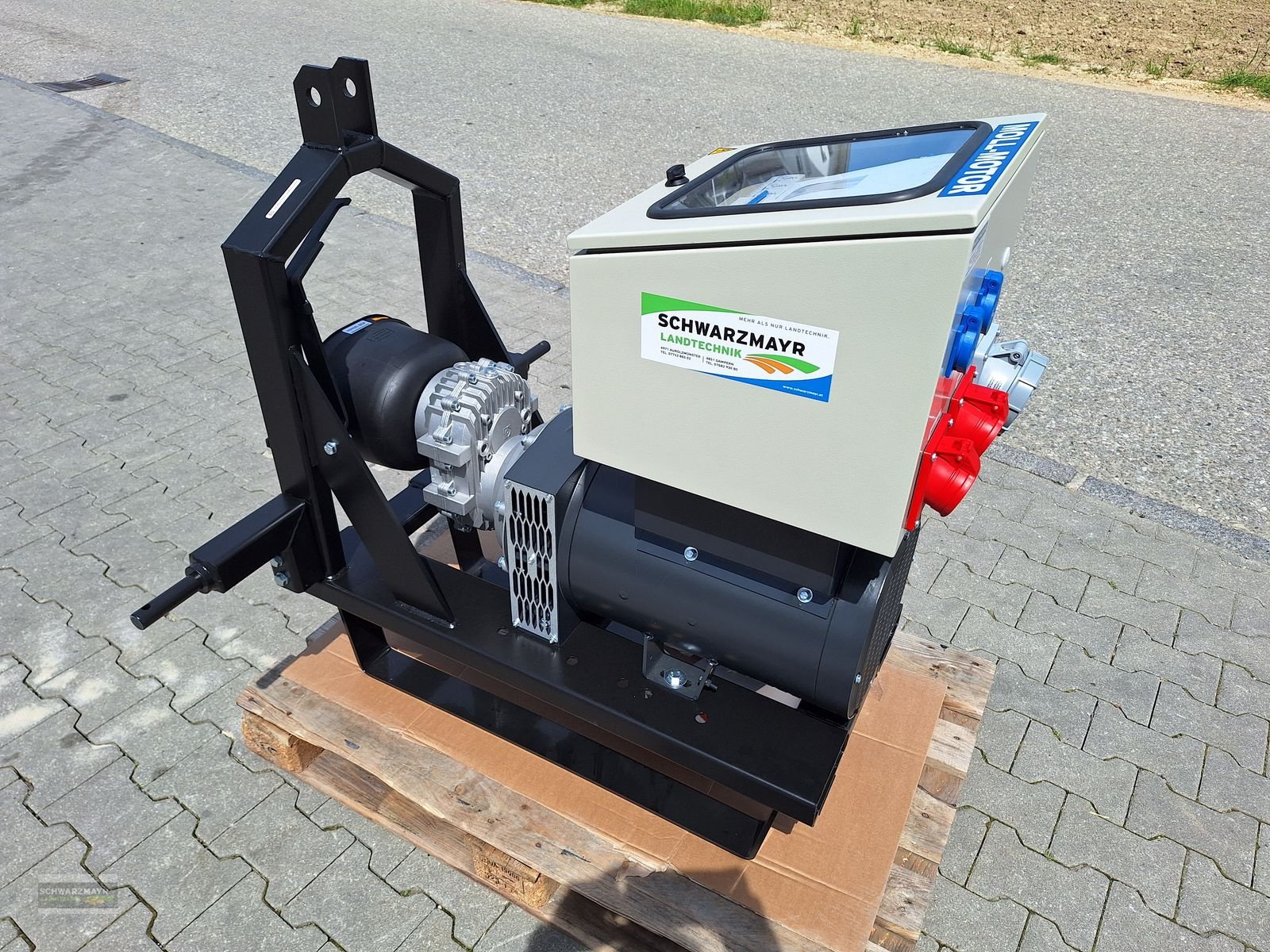 Stromgenerator of the type Moll ZGN-28/30, Neumaschine in Aurolzmünster (Picture 5)