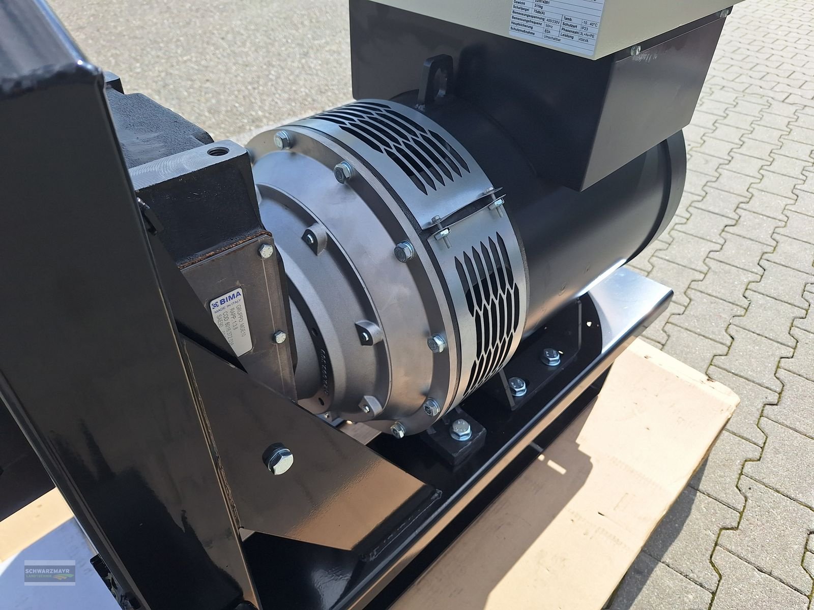 Stromgenerator of the type Moll ZGN-32/45, Neumaschine in Aurolzmünster (Picture 8)