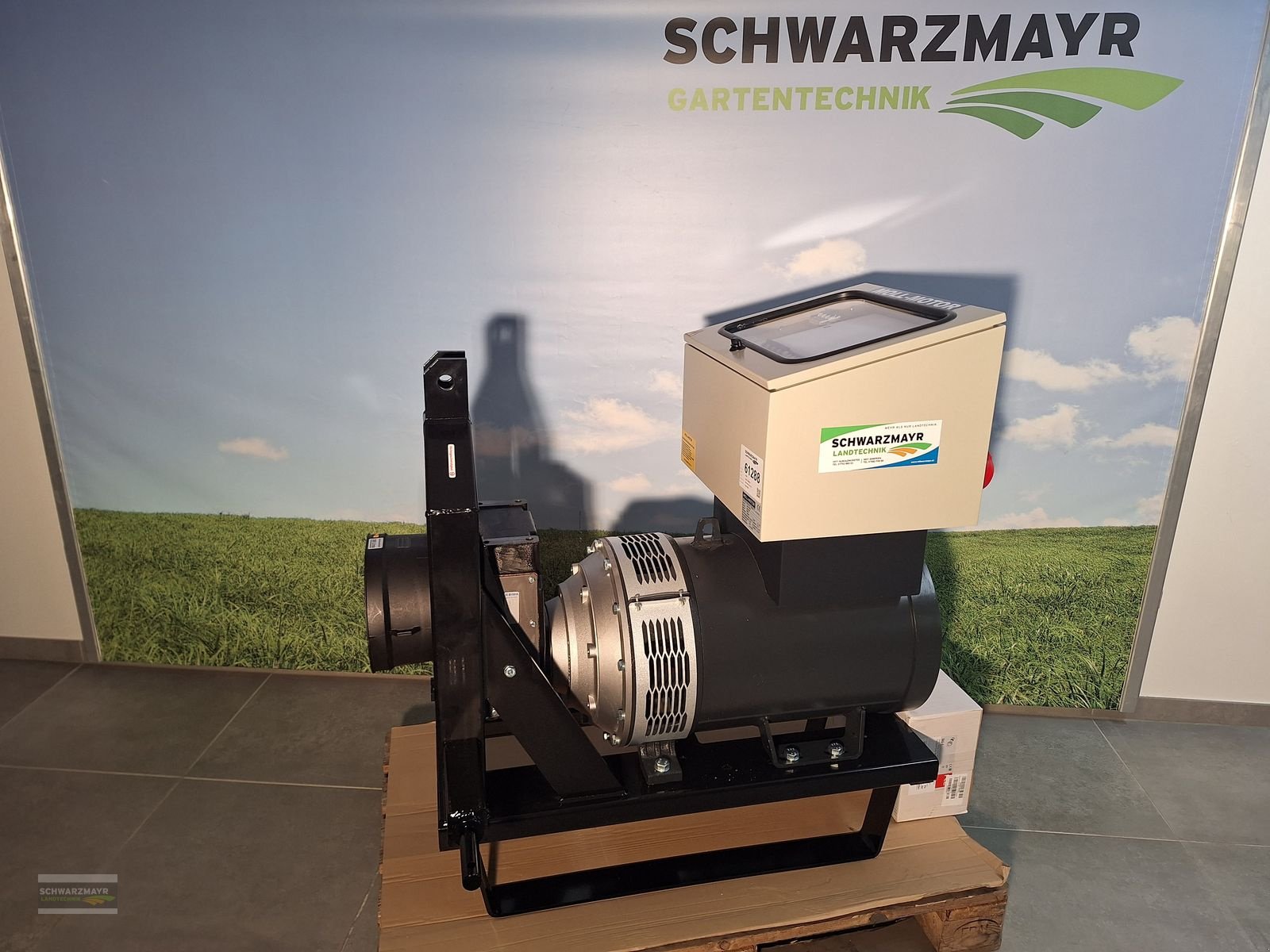 Stromgenerator of the type Moll ZGN-32/62,5, Neumaschine in Aurolzmünster (Picture 2)