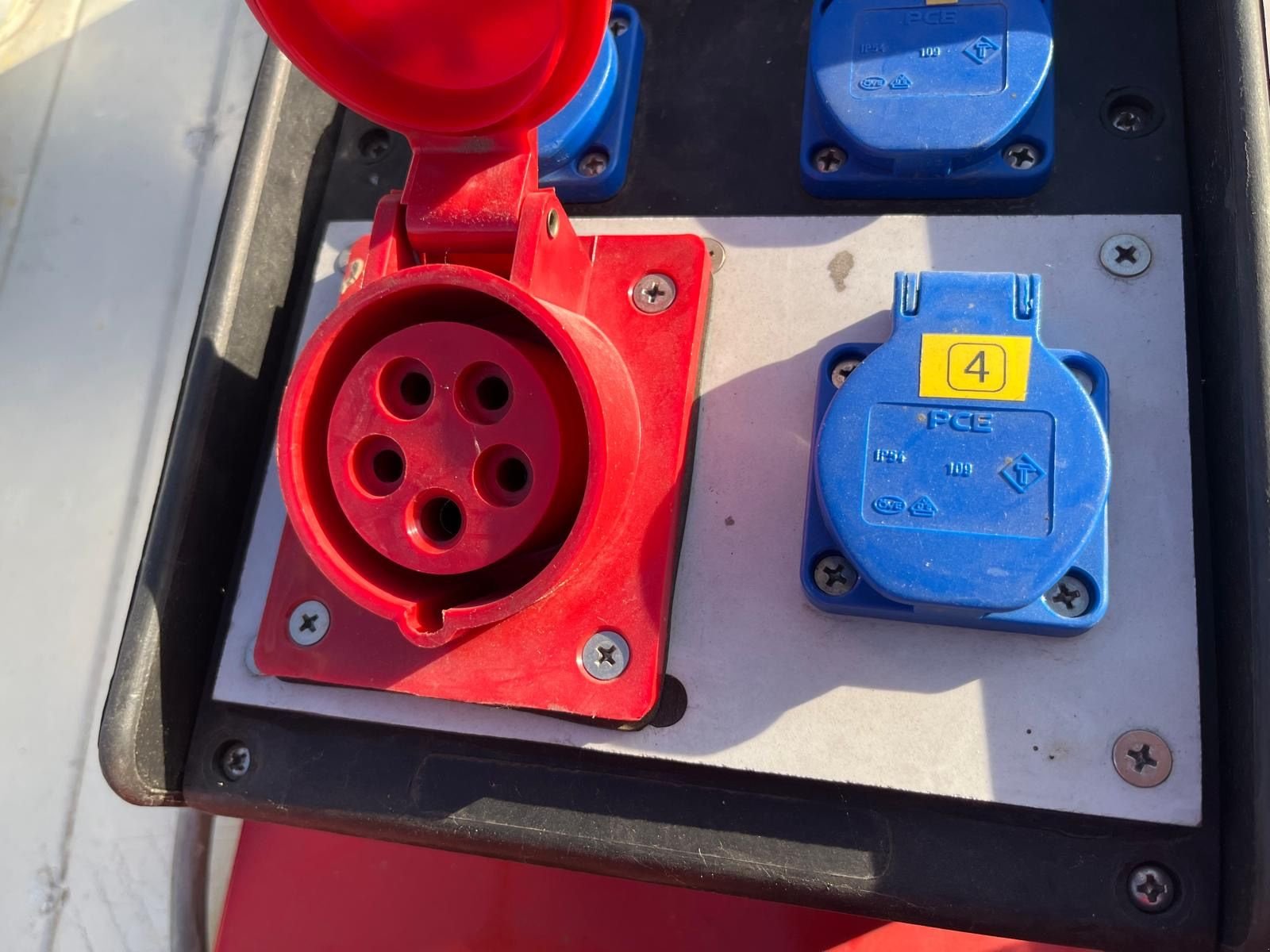 Stromgenerator typu Perkins Perkins GEP13.5-6, Gebrauchtmaschine v NATTERNBACH (Obrázek 5)