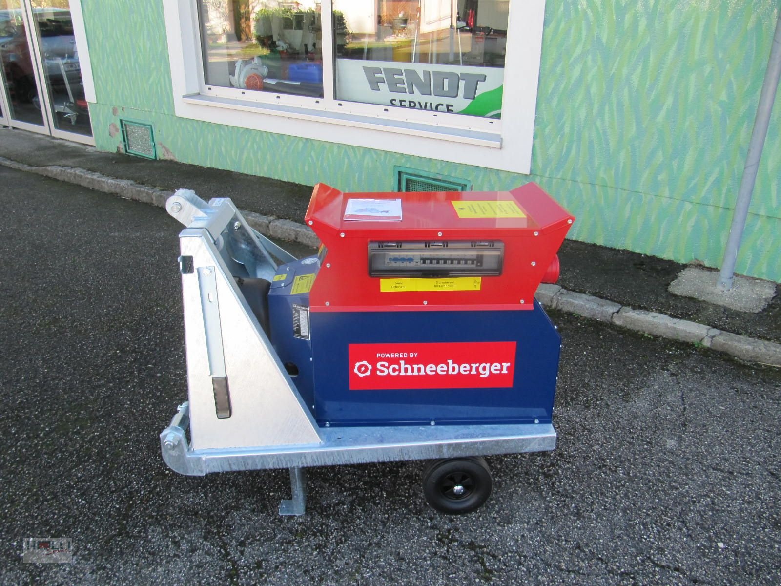 Stromgenerator des Typs Schneeberger NSG 30 U-4 mit AVR Regelung, Neumaschine in Niederneukirchen (Bild 9)