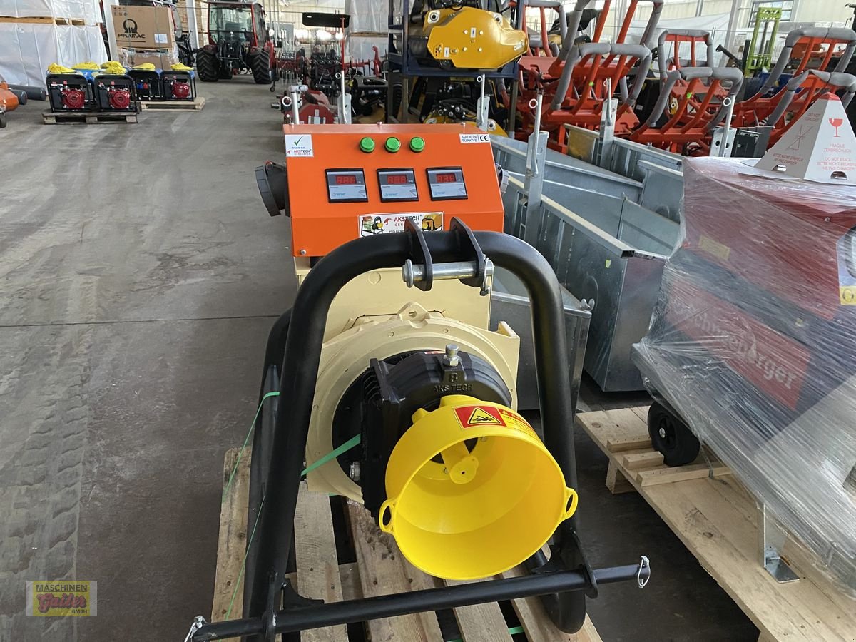 Stromgenerator of the type Sonstige 22,5 KVA, Neumaschine in Kötschach (Picture 9)