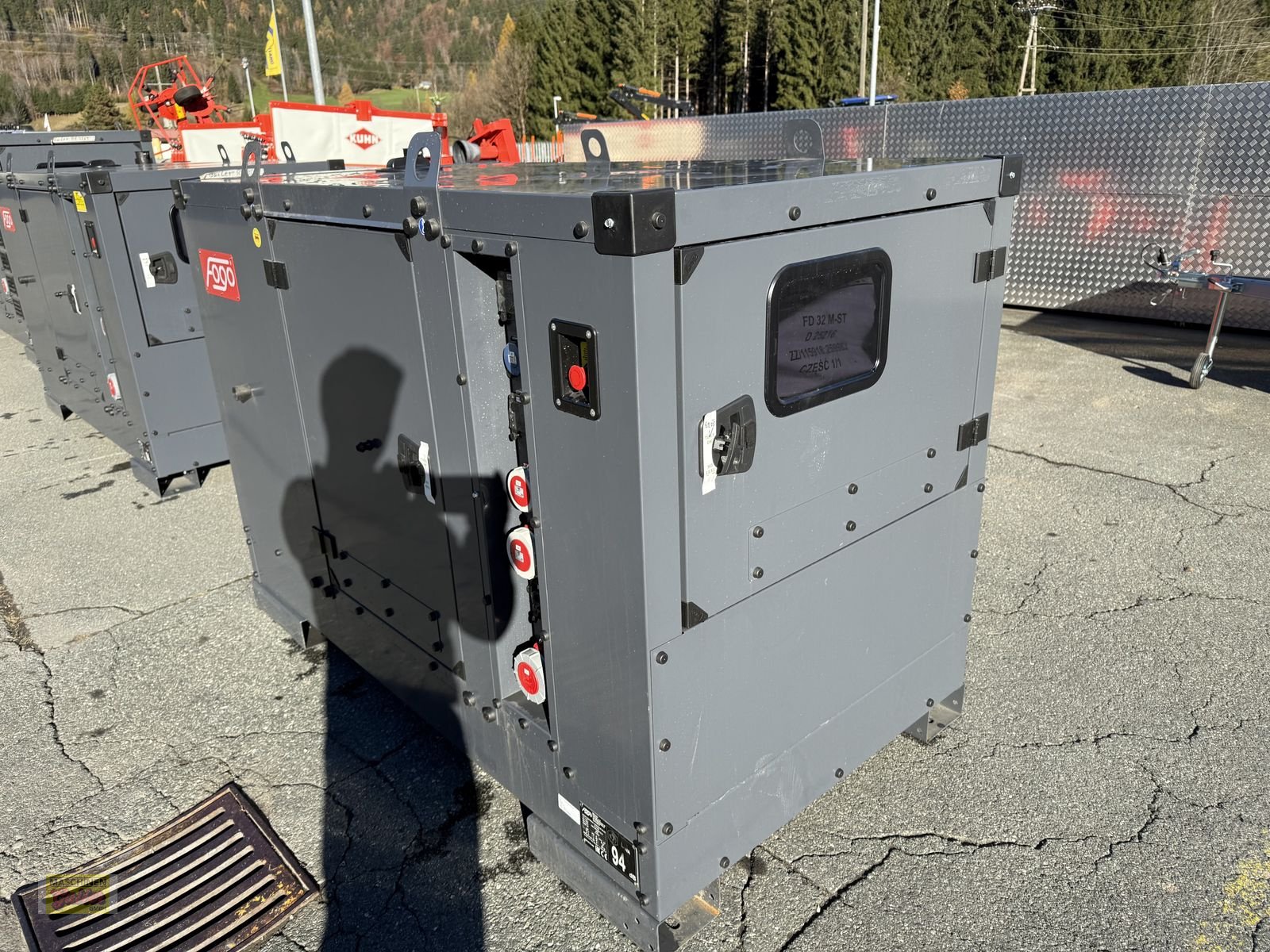 Stromgenerator of the type Sonstige FD 32 M-ST mit Mitsubishi Motor und Steckdosen, Neumaschine in Kötschach (Picture 4)